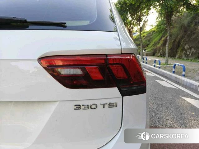 Volkswagen Tiguan L 2021 Белый из Китая