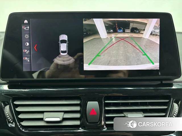 BMW 1 series 2023 Белый из Китая
