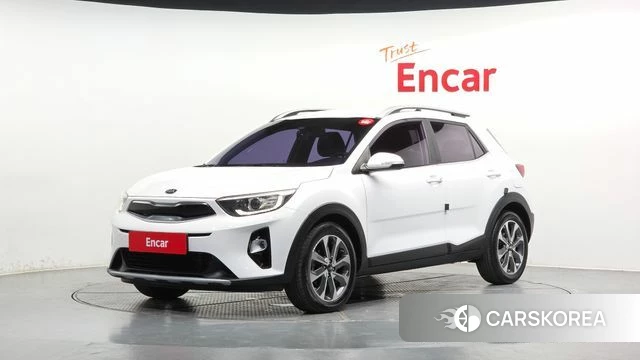 Kia Stonic 2018 Белый из Кореи