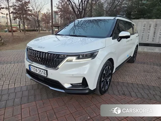 Kia Carnival 4th generation 2023 Белый из Кореи