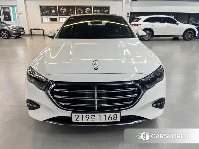 Mercedes-Benz E-Class W214 2025 Белый из Кореи