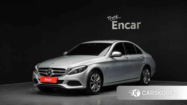 Mercedes-Benz C-Class W205 2018 Серебристо-серый из Кореи