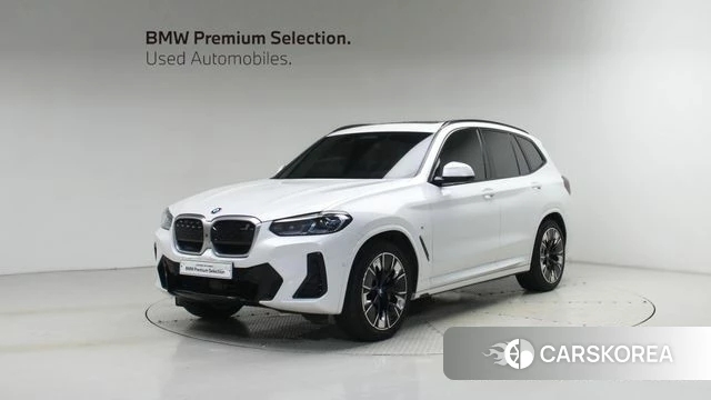 BMW iX3 2023 Белый из Кореи