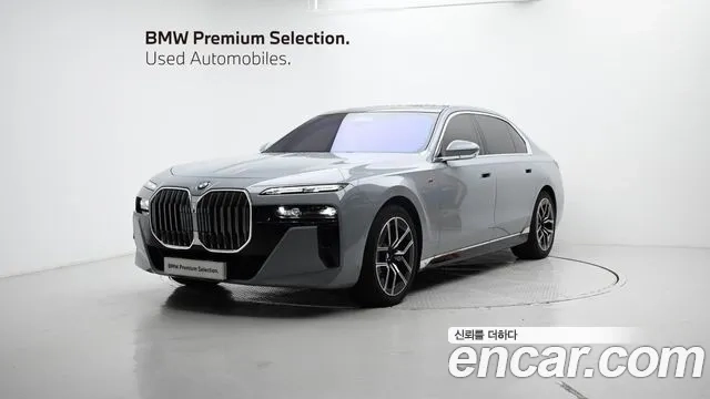 BMW 7 Series (G70) 2024 Белый из Кореи