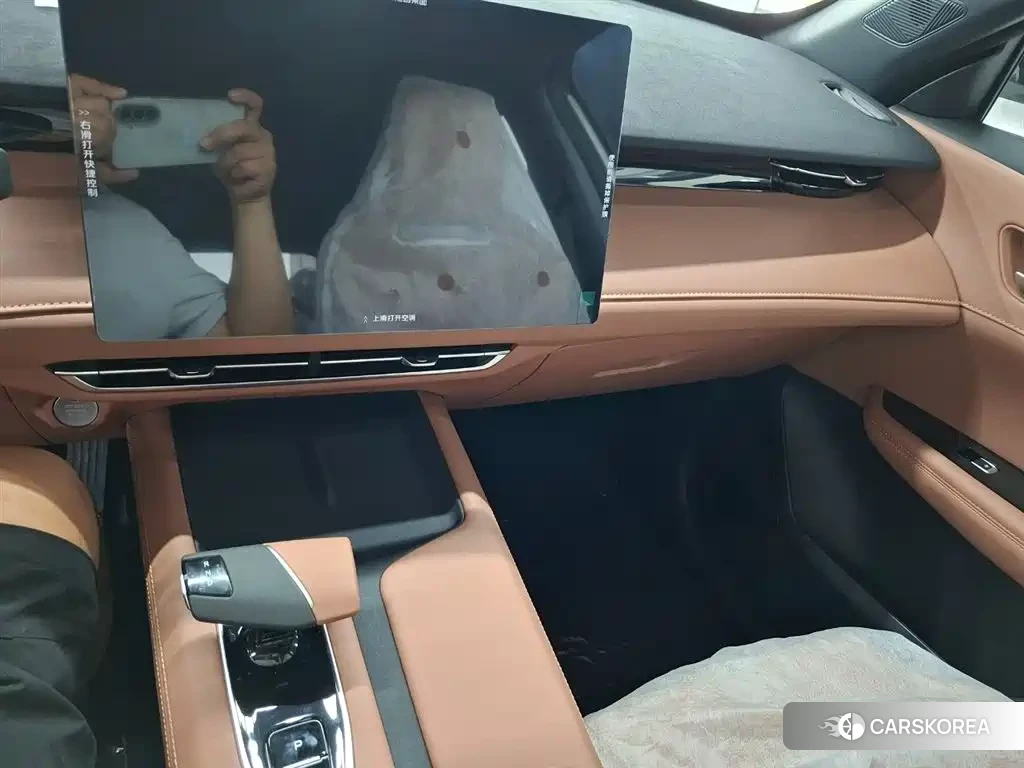 Chang'an Changan UNI-Z 2026 Белый из Китая