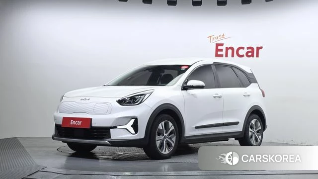 Kia Niro Plus 2022 Белый из Кореи