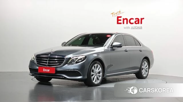 Mercedes-Benz E-Class W213 2019 Серый из Кореи
