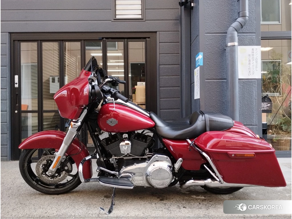 Проданный Harley-Davidson Street Glide FLHXS1690 2016 из Японии