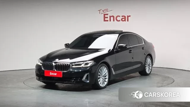 BMW 5 Series (G30) 2022 Черный из Кореи