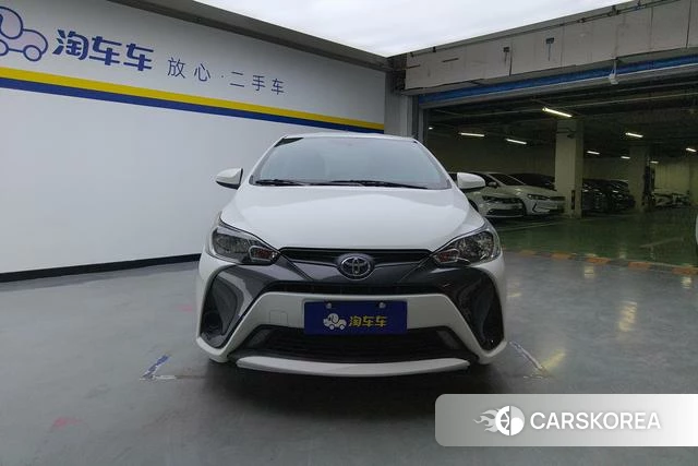 Toyota YARIS L Zhixuan 2021 Белый из Китая