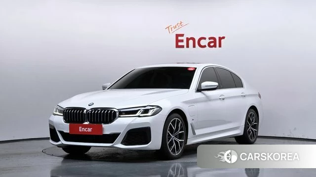 BMW 5 Series (G30) 2021 Белый из Кореи