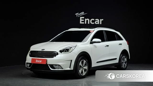 Kia Niro 2018 Белый из Кореи