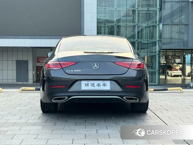 Mercedes-Benz CLS 2022 Серебристо-серый из Китая