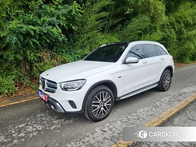 Mercedes-Benz GLC-Class X253 2021 Белый из Кореи