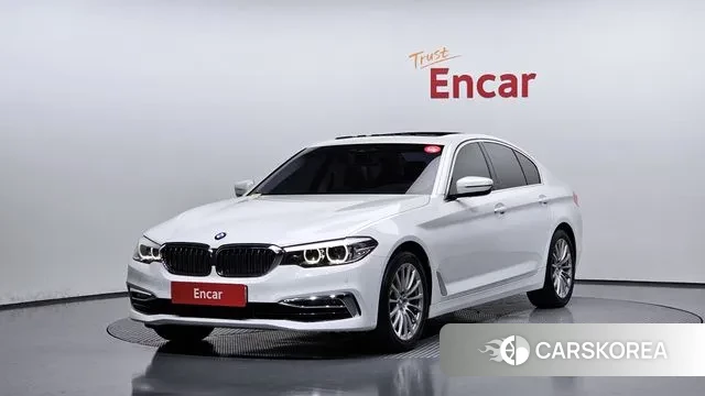 BMW 5 Series (G30) 2019 Белый из Кореи