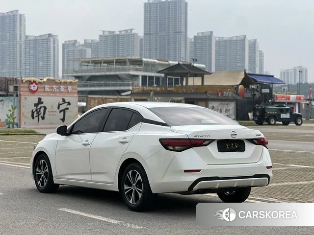 Nissan Xuan Yi 2023 Белый из Китая