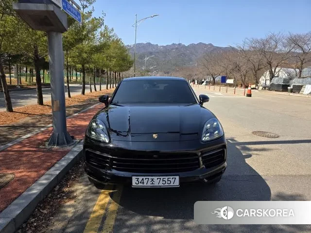 Porsche Cayenne (PO536) 2020 Черный из Кореи