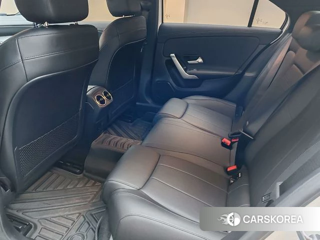 Mercedes-Benz Class A 2021 Белый из Китая