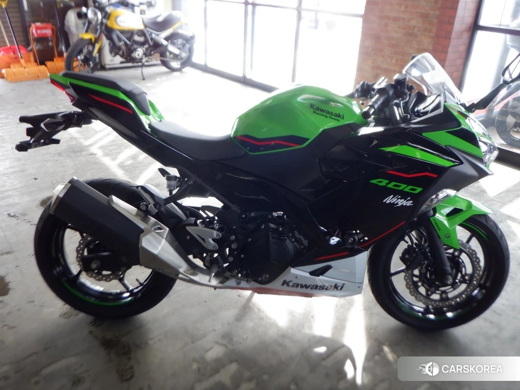 Проданный Kawasaki Ninja 400-2 2022 из Японии, фото 2