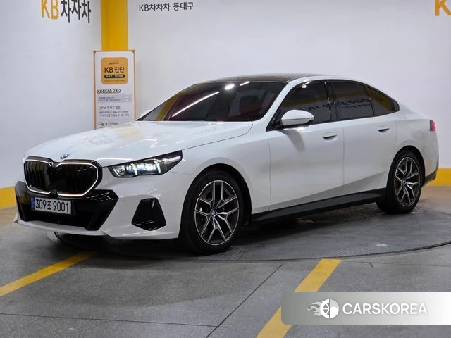 BMW 5 Series (G60) 2025 Белый из Кореи