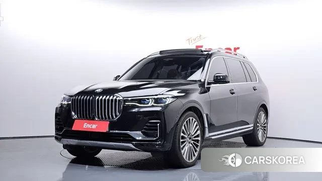 BMW X7 (G07) 2022 Черный из Кореи