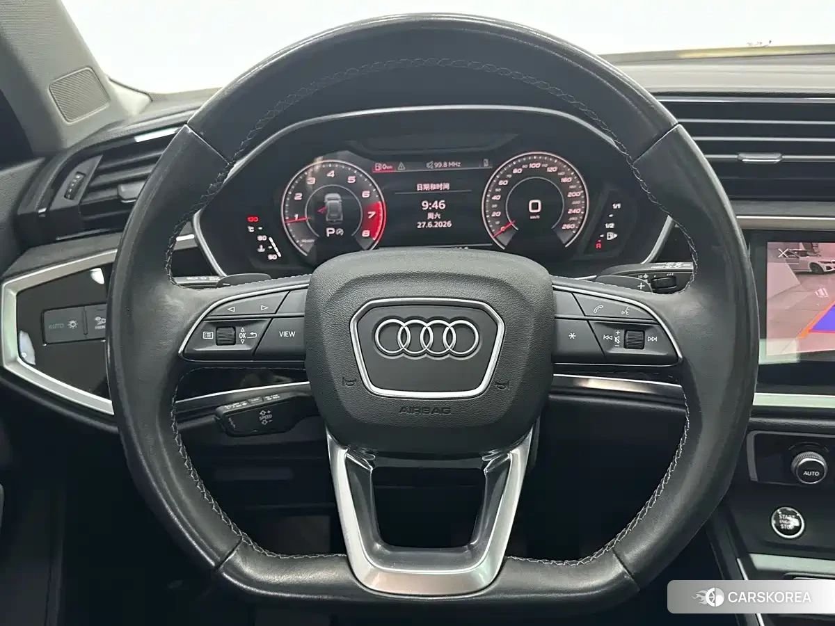 Audi Q3 2023 Silver/gray из Китая