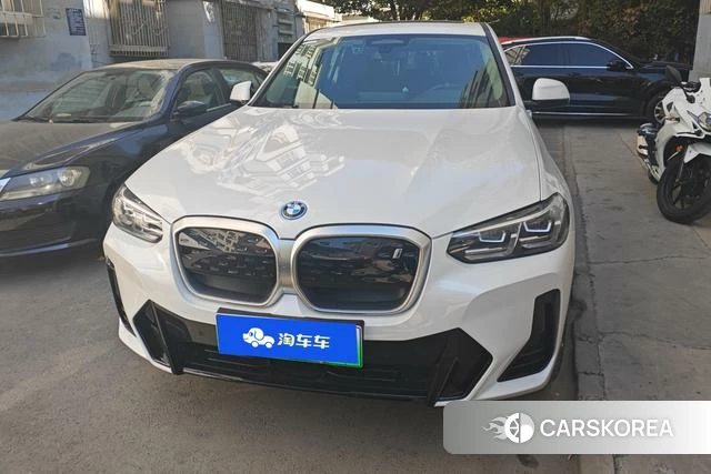 BMW iX3 2024 Белый из Китая