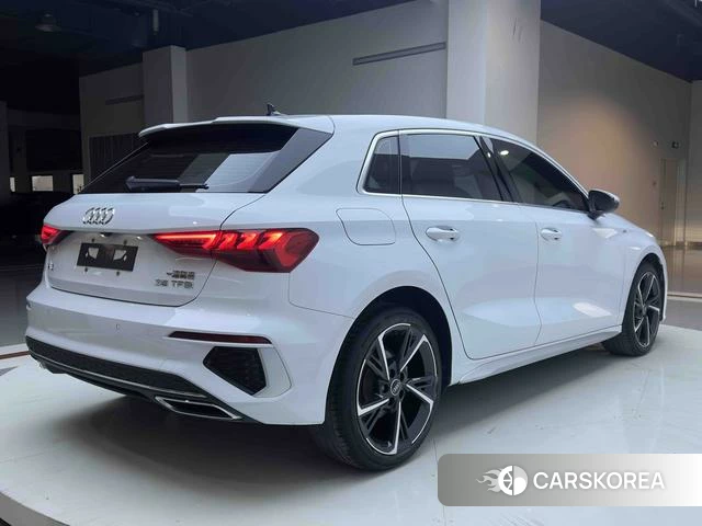 Audi A3 2022 Белый из Китая