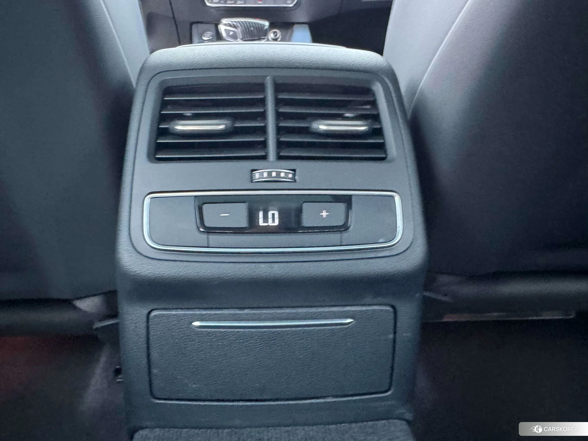 Audi A4L 2025 Белый из Китая