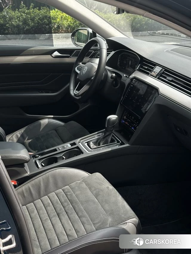 Volkswagen Wei Lan 2022 Синий из Китая