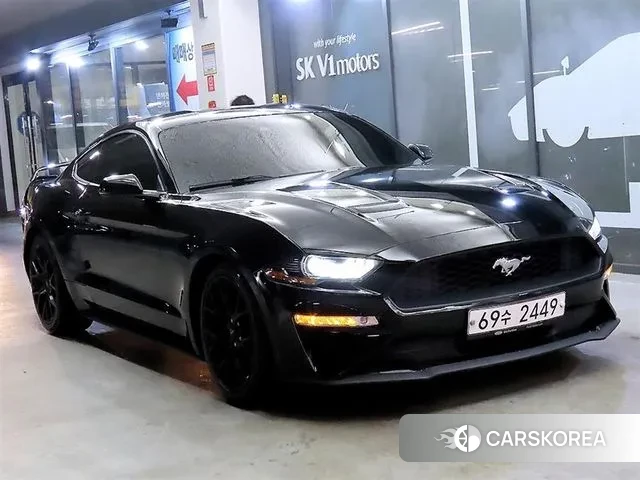 Ford Mustang 2018 Черный из Кореи