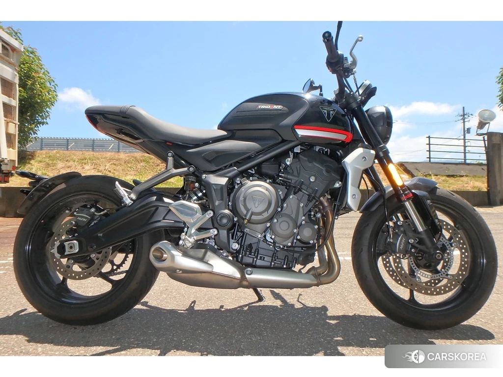 Проданный Triumph TRIDENT 660 2022 из Японии