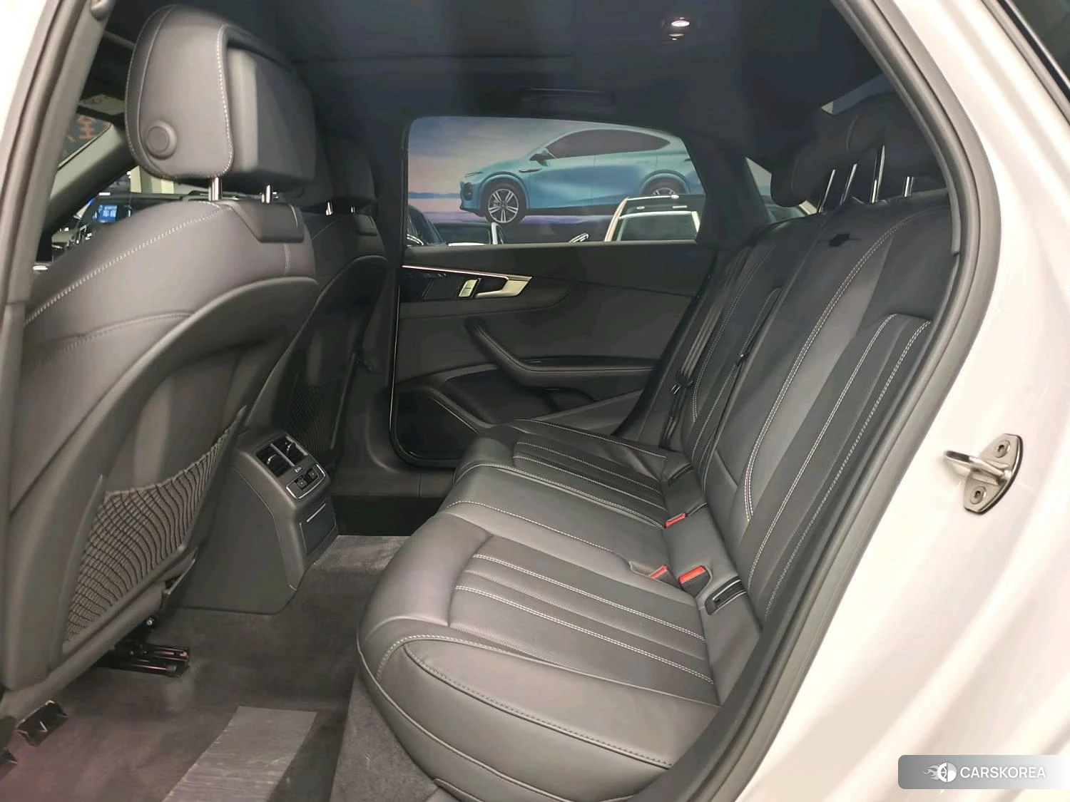 Audi A4L 2023 Белый из Китая