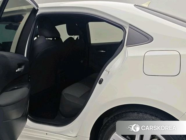 Toyota Lei Ling 2022 Белый из Китая