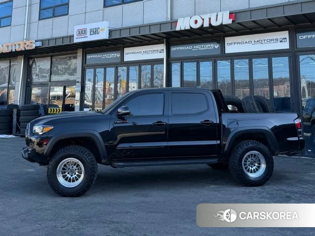 Toyota Tacoma 2021 Черный из Кореи