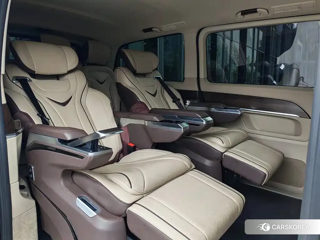 Mercedes-Benz V-Class 2024 Черный из Китая