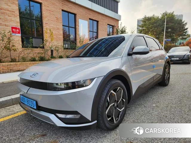 Hyundai Ionic 5 2021 Серебристо-серый из Кореи