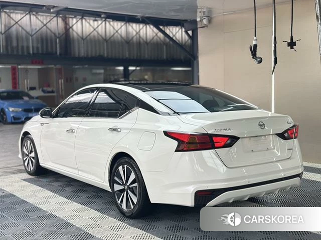 Nissan Teana 2022 Белый из Китая