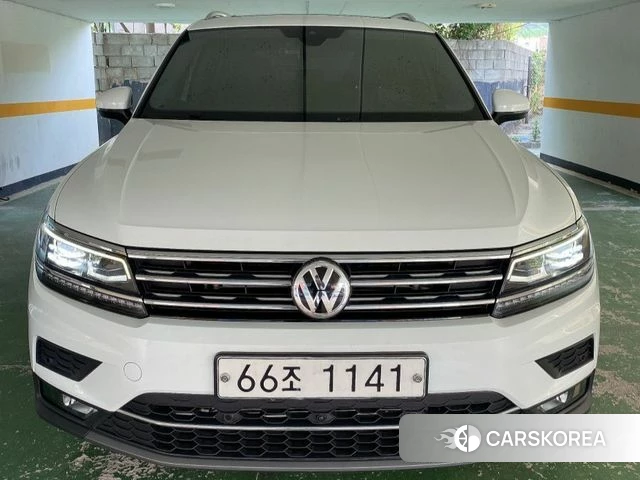 Volkswagen Tiguan second Generation 2018 Белый из Кореи