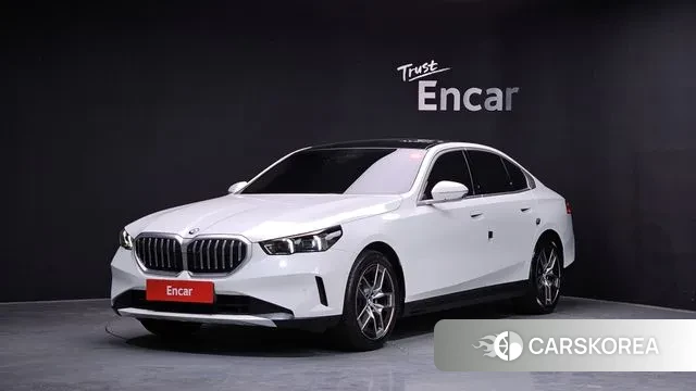 BMW 5 Series (G60) 2025 Белый из Кореи