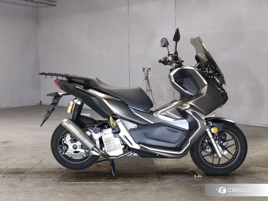 Проданный Honda ADV150 2019 из Японии, фото 2