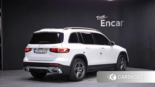 Mercedes-Benz GLB-Class X247 2021 Белый из Кореи