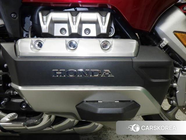 Engine photo