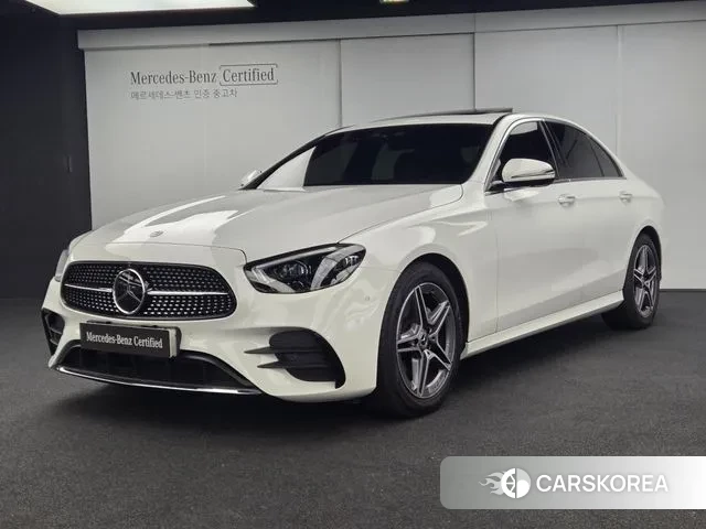 Mercedes-Benz E-Class W213 2023 Белый из Кореи