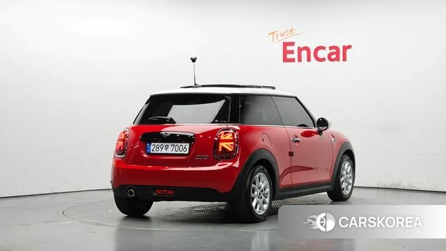 Mini Cooper 2021 Красный из Кореи