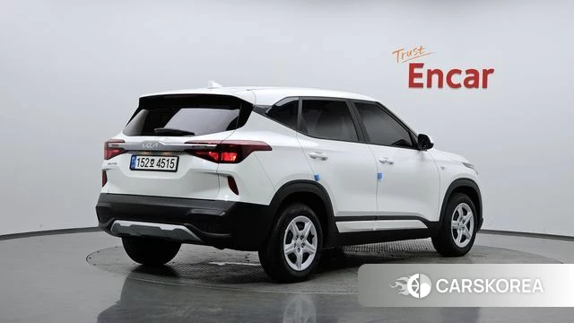 Kia Seltos 2022 Белый из Кореи