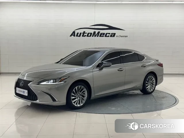 Lexus ES300h 7th generation 2021 Серебристо-серый из Кореи