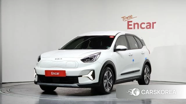 Kia Niro Plus 2023 Белый из Кореи
