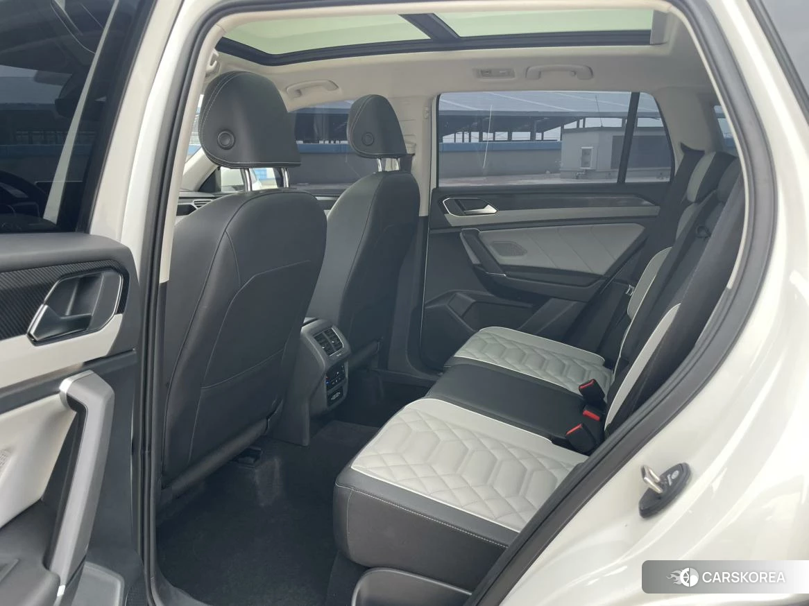 Volkswagen Tanyue 2022 Белый из Китая