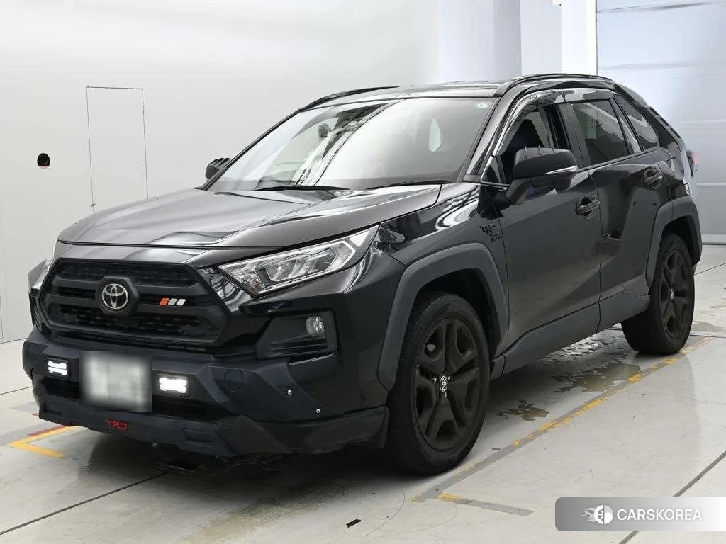 Toyota RAV4 2020 из Японии